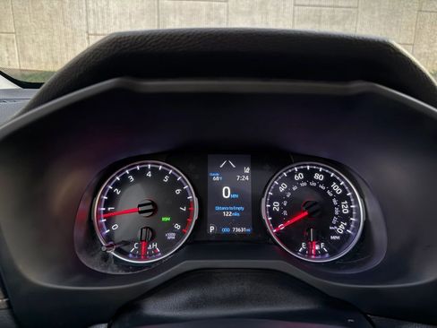 Used 2019 Toyota RAV4 XLE w/ Convenience Package image 27