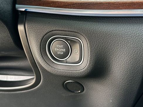 Used 2025 Mercedes-Benz GLE 350 4MATIC image 16