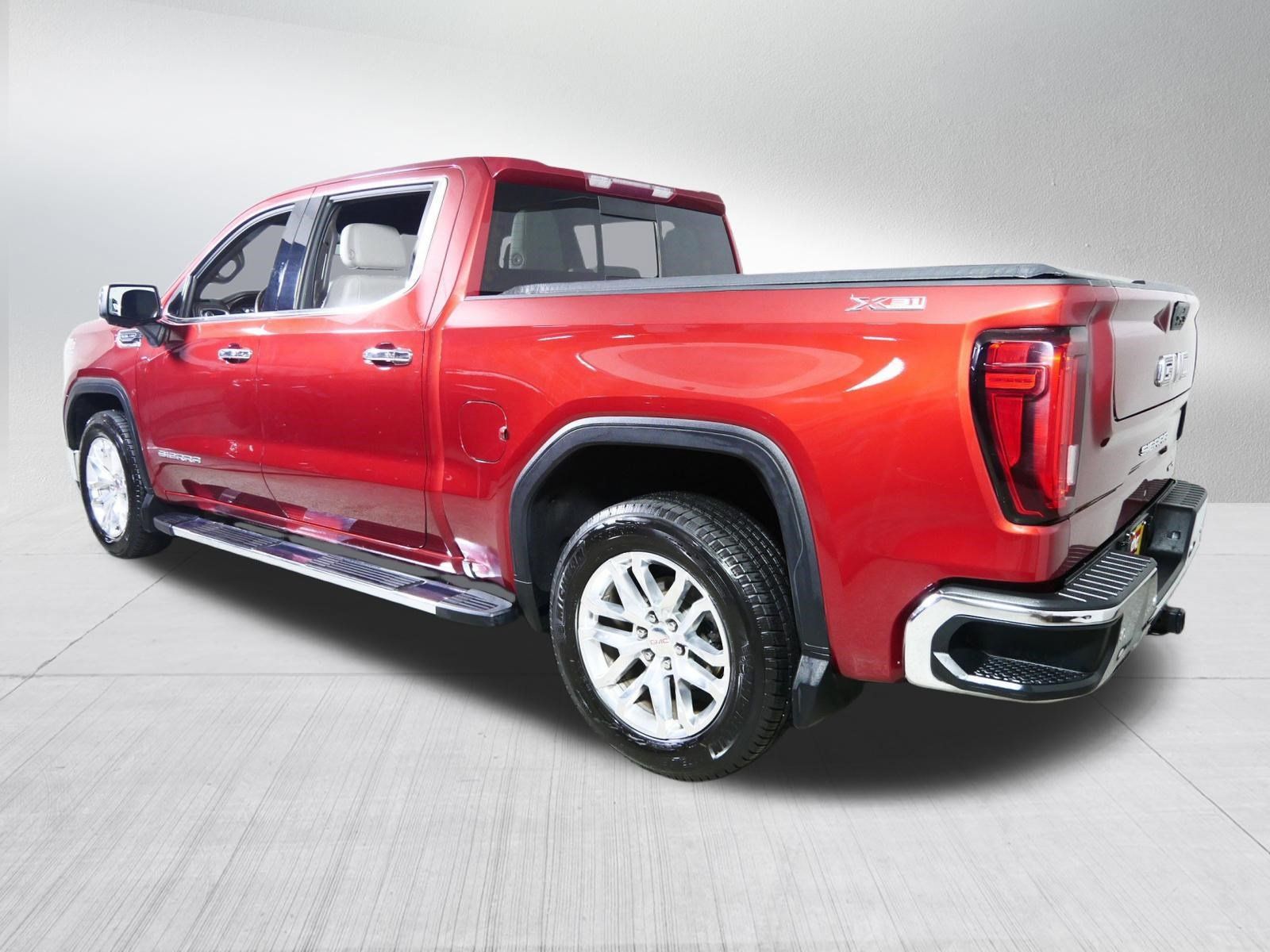 Used 2019 GMC Sierra 1500 SLT w/ SLT Premium Plus Package AWD/4WD image 5
