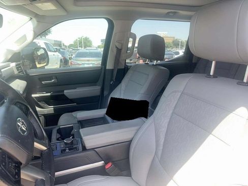 Used 2024 Toyota Tundra Limited w/ Power Package AWD/4WD image 10
