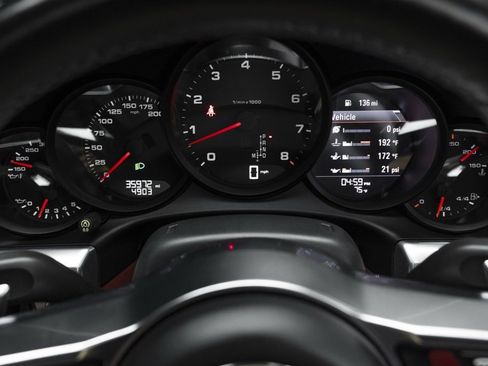 Used 2019 Porsche 911 Carrera image 24