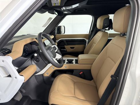 New 2026 Land Rover Defender 110 X-Dynamic SE image 23