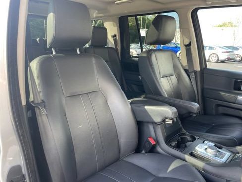 Used 2015 Land Rover LR4 HSE AWD/4WD image 40