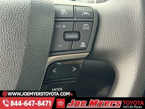 Used 2025 Toyota Camry LE image 23