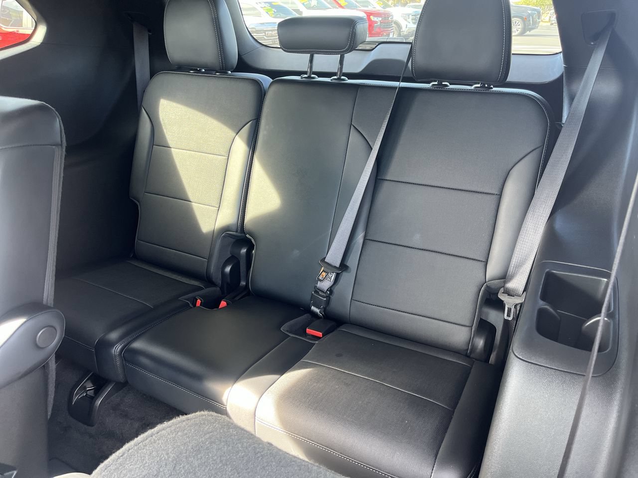 Used 2025 Buick Enclave Preferred AWD/4WD image 33