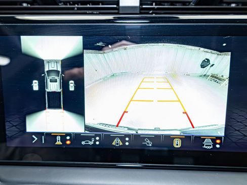 Used 2025 GMC Sierra 2500 Denali Ultimate image 22