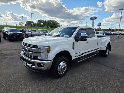 Used 2019 Ford F350 Lariat w/ Chrome Package image 3