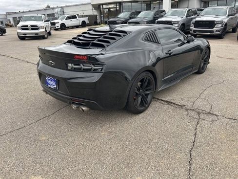 Used 2017 Chevrolet Camaro LT image 11