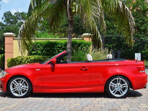 Used 2012 BMW 135i Convertible image 3