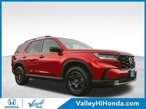 Certified 2024 Honda Pilot TrailSport image 1