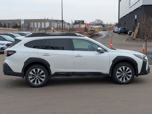 Used 2023 Subaru Outback Touring XT image 8