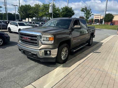 Used 2014 GMC Sierra 1500 SLE w/ SLE Value Package AWD/4WD image 4