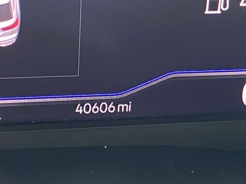 Used 2022 Volkswagen Atlas Cross Sport SEL R-Line image 14