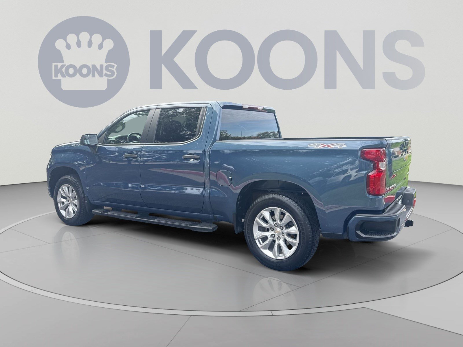 Used 2024 Chevrolet Silverado 1500 Custom AWD/4WD image 4