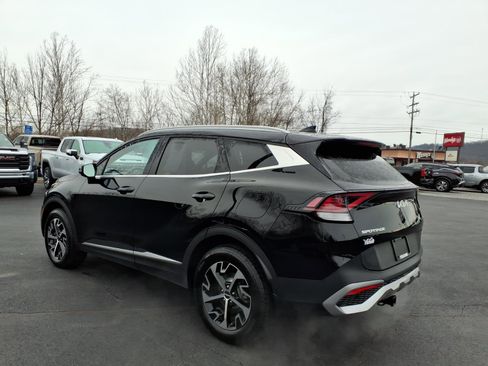 Used 2023 Kia Sportage EX image 4