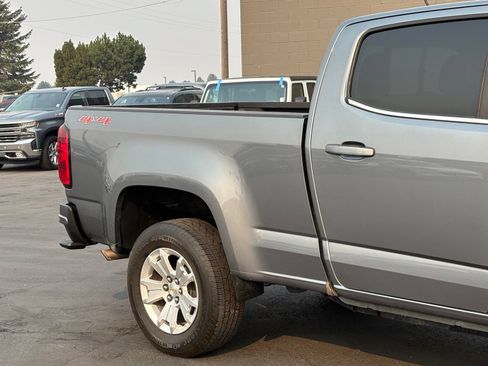 Used 2019 Chevrolet Colorado LT w/ LT Convenience Package AWD/4WD image 3