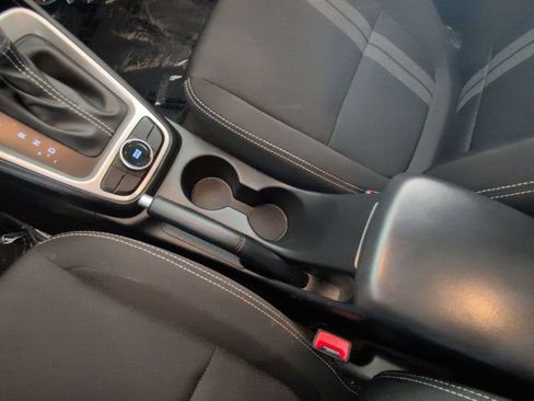 Used 2025 Hyundai Venue SEL FWD image 22