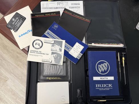 Used 1990 Buick Reatta Convertible image 10