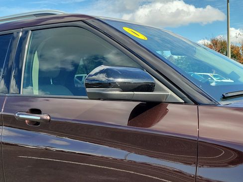 Used 2020 Ford Explorer Limited image 8