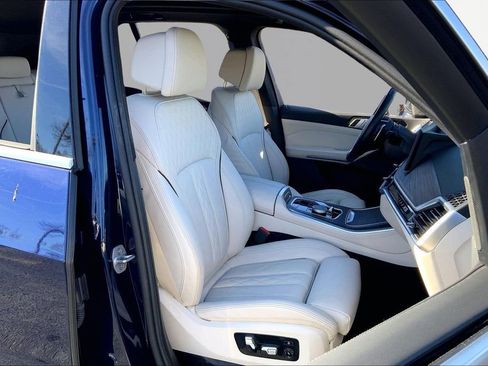 Used 2024 BMW X5 xDrive40i w/ Premium Package image 20