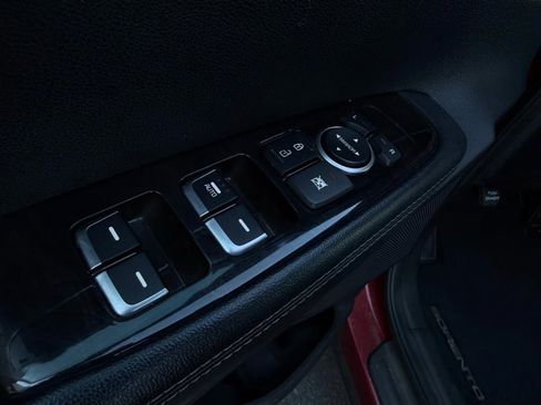 Used 2016 Kia Sorento LX w/ LX Convenience Package image 37