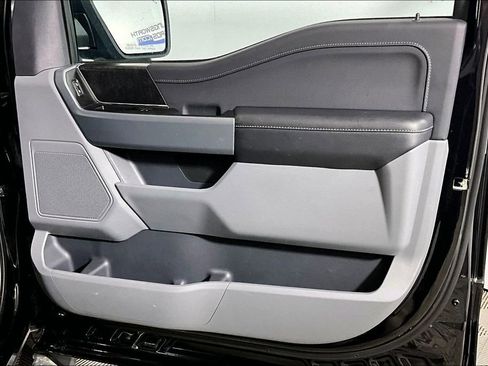 Certified 2022 Ford F150 XLT w/ Equipment Group 302A High image 19