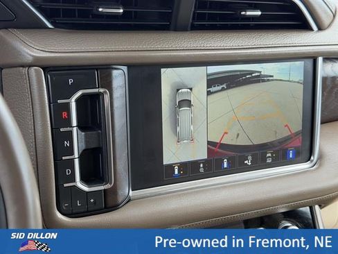 Used 2023 GMC Yukon XL Denali AWD/4WD image 11