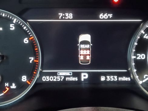 Used 2025 Mitsubishi Outlander SE image 2