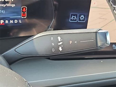 New 2025 Chevrolet Traverse LT w/ Enhanced Driving Package image 10