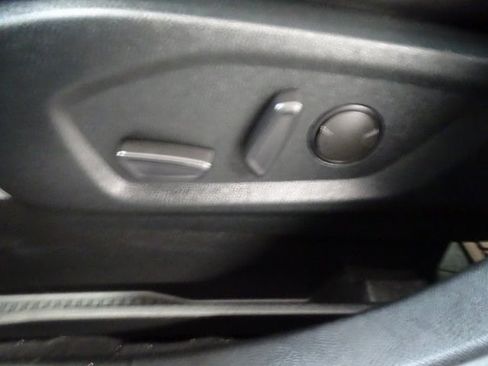 Used 2022 Ford Edge ST w/ Equipment Group 401A image 3