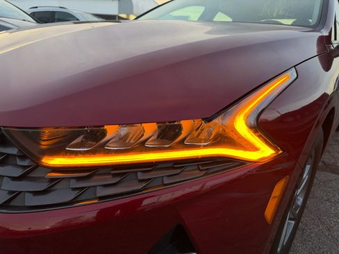 Used 2023 Kia K5 LXS image 17