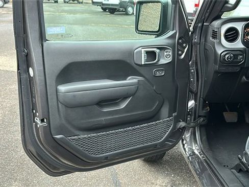 New 2026 Jeep Gladiator Sport image 7