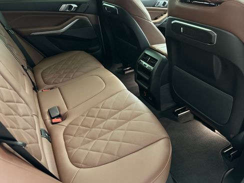 Certified 2025 BMW X5 xDrive50e w/ Premium Package image 30