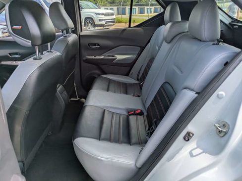 Used 2021 Nissan Kicks SR w/ SR Premium Package FWD image 14
