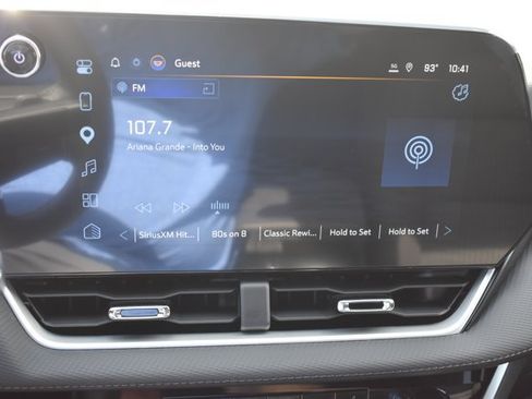 New 2027 Chevrolet Equinox LT w/ LPO, Floor Liner Package FWD image 23