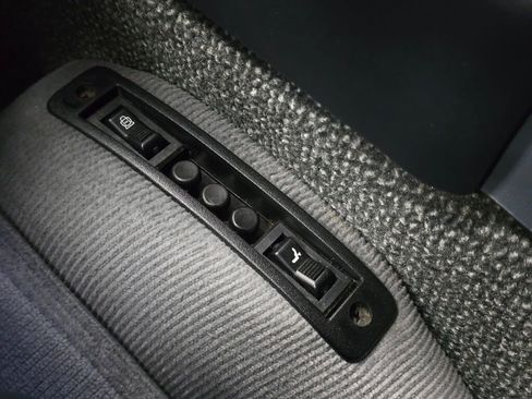 Used 1988 Pontiac Fiero GT image 80