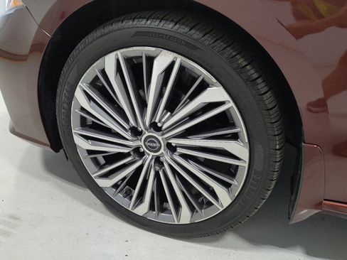 Used 2023 Nissan Altima 2.5 SL FWD image 31