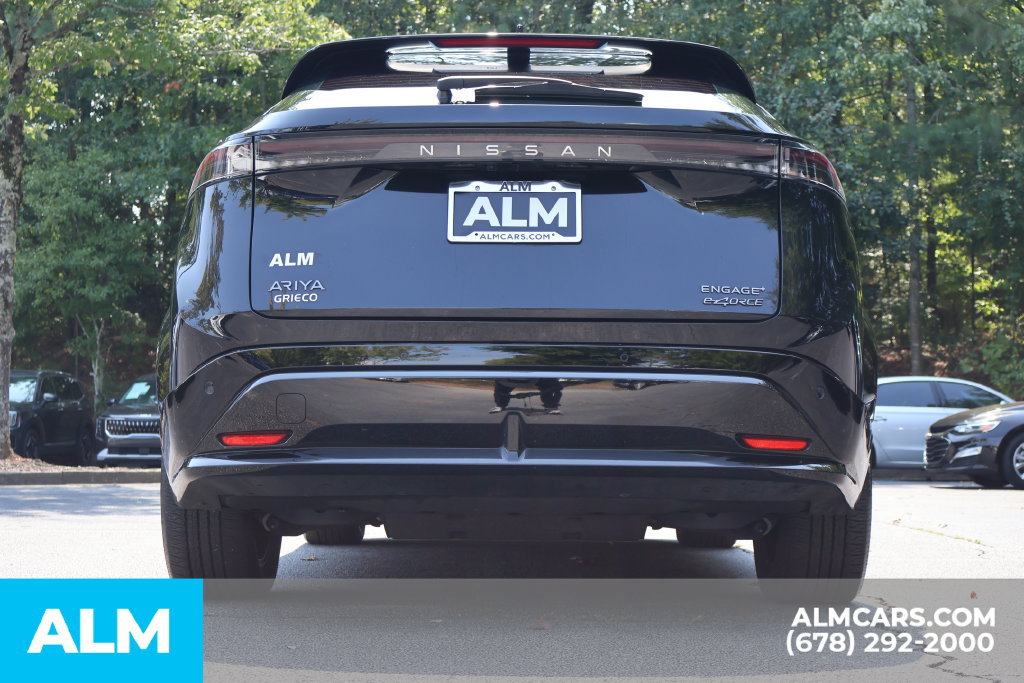 Used 2023 Nissan Ariya AWD image 6