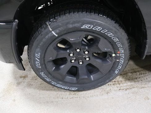 New 2026 RAM 1500 Express image 7