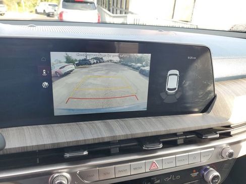 Used 2024 Kia Telluride EX w/ EX Captain's Chair Package image 23