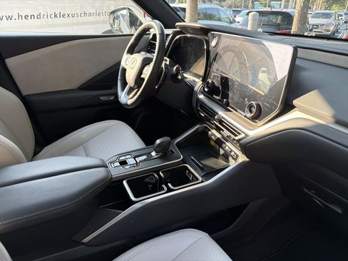 Used 2026 Lexus TX 350 AWD w/ Technology Package image 42