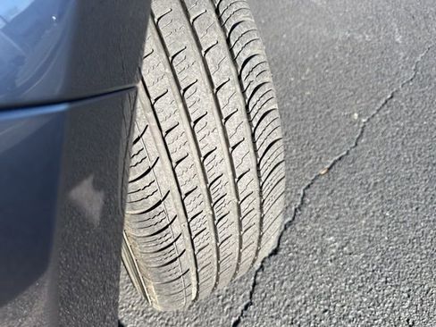 Used 2024 Toyota Sienna XLE image 32