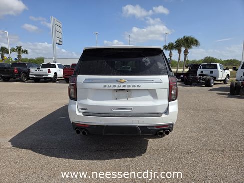 Used 2024 Chevrolet Suburban High Country w/ Premium Package 2 image 6
