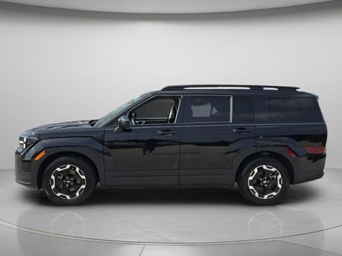 Used 2024 Hyundai Santa Fe SEL FWD image 3
