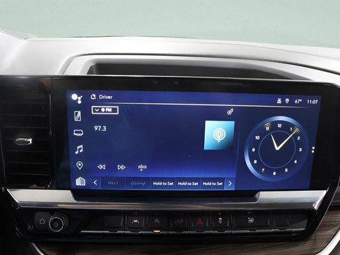 Used 2023 Chevrolet Silverado 1500 RST image 11