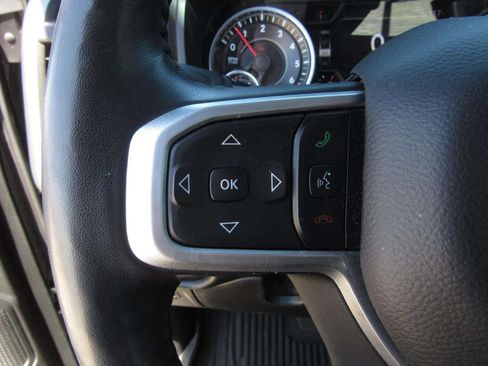 Used 2020 RAM 1500 Big Horn AWD/4WD image 22
