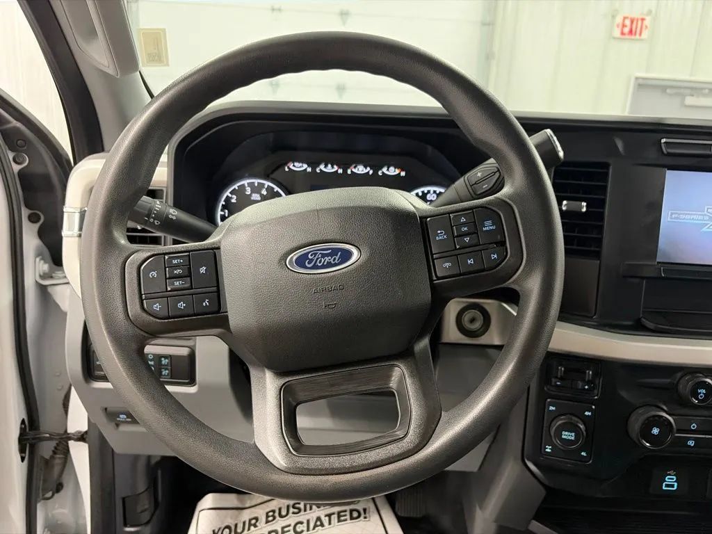 Used 2023 Ford F250 XL w/ XL Off-Road Package AWD/4WD image 18