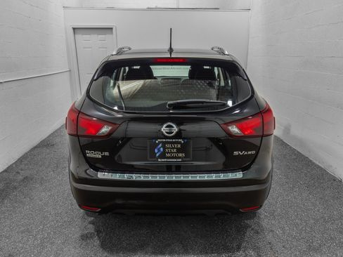 Used 2017 Nissan Rogue Sport SV AWD/4WD image 7