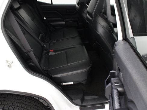 Used 2025 Toyota 4Runner TRD Off-Road Premium w/ Tow Technology Package AWD/4WD image 35