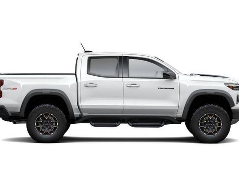 New 2026 Chevrolet Colorado ZR2 w/ Technology Package AWD/4WD image 30